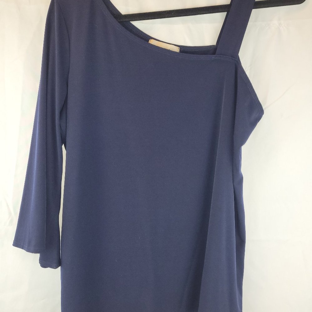 Diana Bell one sleeve top